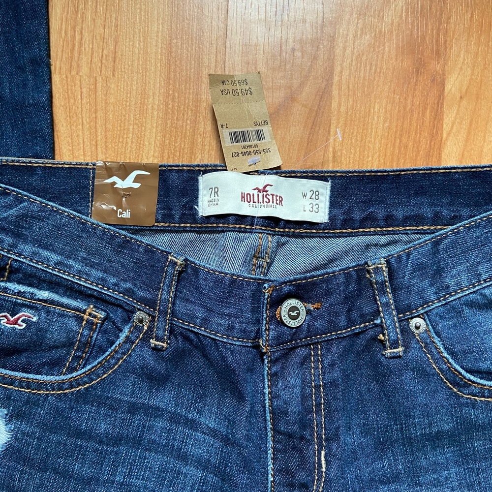 Hollister Denim Distressed Jeans NWT - Picture 4 of 8